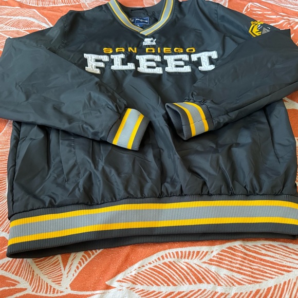AAF San Diego Fleet V-Neck Pullover - Picture 7 of 10